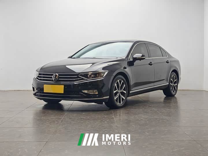 Volkswagen Magotan 330TSI DSG Advance