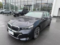 BMW 5 Series 530Li Luxury M Sport Package - ფოტო 1