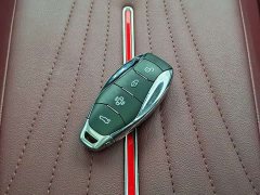 FAW Red Flag H5 2.0T Automatic Mystic Shadow Edition - ფოტო 13