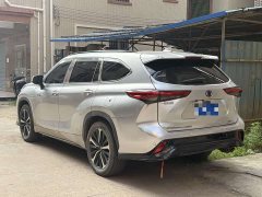 Toyota Crown Venza 2021 2.5L HEV AWD Luxury - ფოტო 3