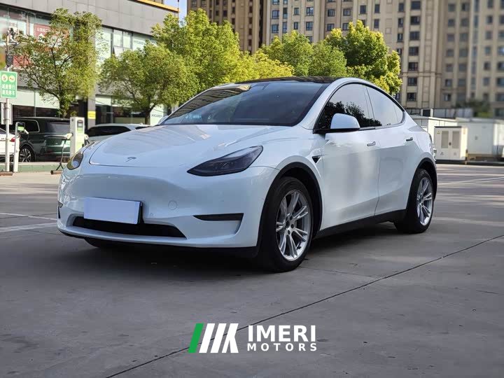 Tesla Model Y Long Range All-Wheel Drive - ავტომობილი ჩინეთიდან