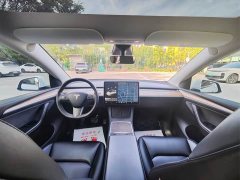 Tesla Model Y Long Range All-Wheel Drive - ფოტო 7