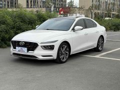 Hyundai Mistra 1.8L CVT LUX Luxury Edition - ფოტო 1
