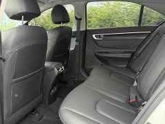 Hyundai Mistra 1.8L CVT LUX Luxury Edition - ფოტო 6