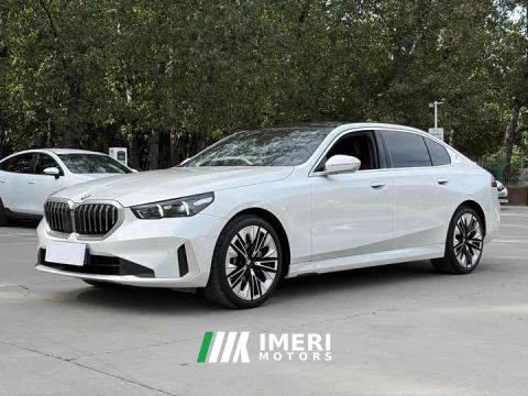 2024 BMW 5 Series 530Li Luxury Edition Premium Package