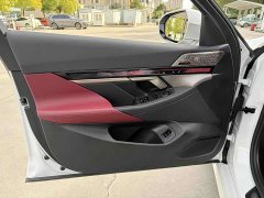 BMW 5 Series 530Li Luxury Edition Premium Package - ფოტო 10