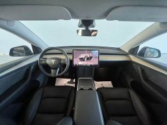 Tesla Model Y Rear-Wheel Drive - ფოტო 11
