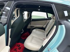 Xiaomi YU7 Four-Wheel Drive Max Edition - ფოტო 17