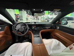 AITO M9 Extended Range Ultra 52kWh 6-Seater - ფოტო 5