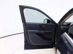 Lincoln Aviator 2023 3.0T V6 AWD Luxury Cruise Edition 6-Seater - ფოტო 7