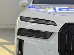 BMW 7 Series 740Li Premier Luxury Package - ფოტო 4