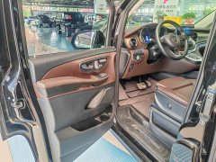 Mercedes-Benz V-Class 2022 V 260 Luxury Edition - ფოტო 3