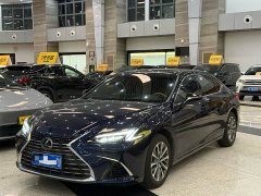 Lexus ES 200 Premium Edition - ფოტო 1