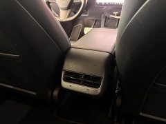 Tesla Model 3 Performance All-Wheel Drive - ფოტო 16
