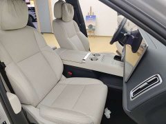 Li Auto L6 Pro - ფოტო 17