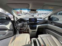 Buick GL8 Land Business Class Comfort Edition - ფოტო 5
