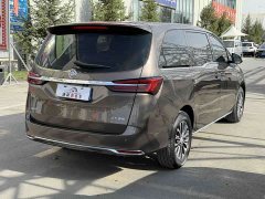 Buick GL8 Land Business Class Comfort Edition - ფოტო 9