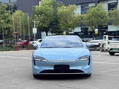 Luxeed Zhiji S7 Pro Rear-Wheel Drive Long-Range Edition - ფოტო 2