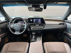 Lexus ES 200 Premium Edition - ფოტო 10