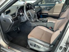 Lexus ES 200 Premium Edition - ფოტო 13