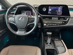 Lexus ES 200 Premium Edition - ფოტო 14