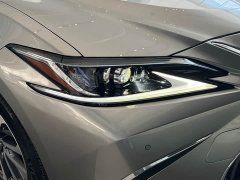 Lexus ES 200 Premium Edition - ფოტო 20