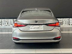 Lexus ES 200 Premium Edition - ფოტო 5