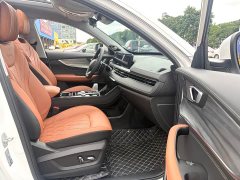 Chery Tiggo 8 PLUS 290TGDI DCT Luxury Plus Edition - ფოტო 17