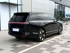 XPeng GX Extended Range 1585 AWD Ultra SE - ფოტო 4