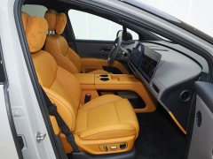 Li Auto i8 Standard Edition - ფოტო 14