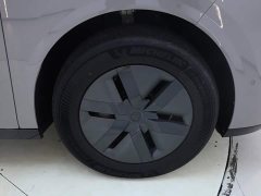 Li Auto Li Xiang MEGA Ultra - ფოტო 14