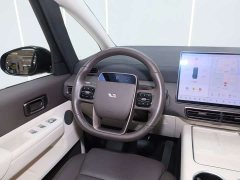 Li Auto Li Xiang MEGA Ultra - ფოტო 8
