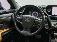 Lexus ES 300h Excellence Edition - ფოტო 12