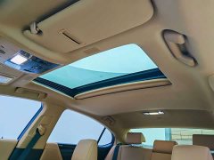 Lexus ES 300h Excellence Edition - ფოტო 14