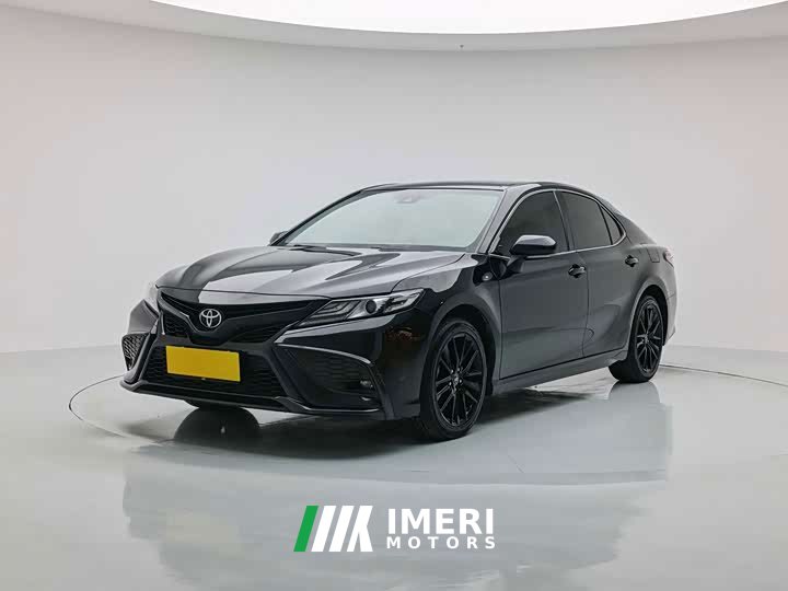 Toyota Camry 2.0S Knight Edition
