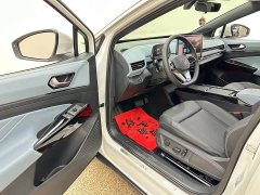 Volkswagen ID.4 X Smart Edition Pure Intelligent Comfort Version - ფოტო 13
