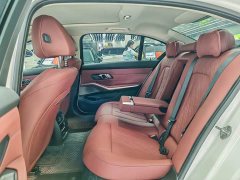 BMW 3 Series 325Li M Sport Package - ფოტო 18