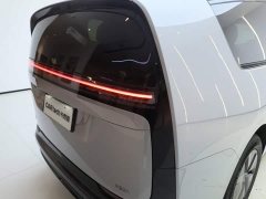 Li Auto Li Xiang MEGA Ultra - ფოტო 12