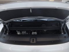 Li Auto Li Xiang MEGA Ultra - ფოტო 20