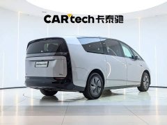 Li Auto Li Xiang MEGA Ultra - ფოტო 3