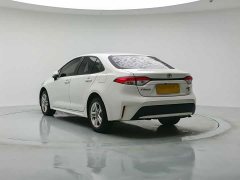 Toyota Corolla 1.8L CVT Luxury - ფოტო 4
