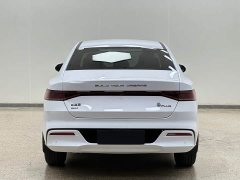 BYD Qin PLUS 2024 Glory Edition DM-i 55KM Leading - ფოტო 4