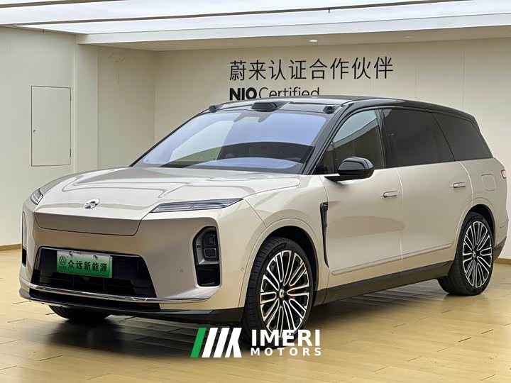 NIO ES8 Six-Seat Executive Signature Edition