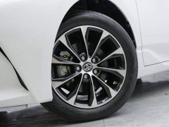 Toyota Avalon 2.5L Luxury - ფოტო 3