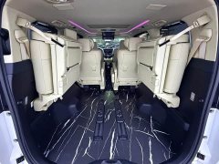 Toyota Alphard 2021 Hybrid 2.5L Luxury - ფოტო 17