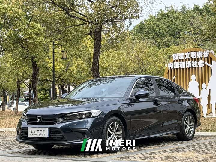 Honda Civic 240TURBO CVT Dynamic Edition