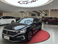 Volkswagen Passat 380TSI Elite - ფოტო 1