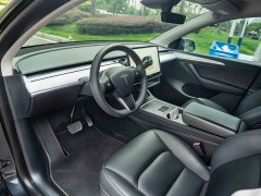 Tesla Model Y Rear-Wheel Drive - ფოტო 13
