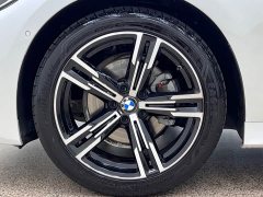 BMW 3 Series Facelift 325i M Sport Package - ფოტო 14