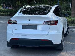 Tesla Model Y Standard Range RWD - ფოტო 7